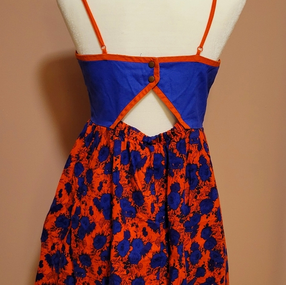 Floral hi/Lo dress - Picture 3 of 8